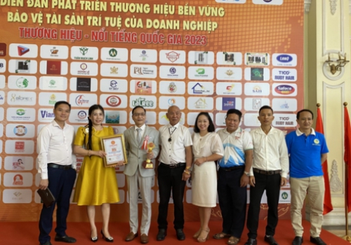 CHỨNG NHẬN THƯƠNG HIỆU KAZOKU TOP 10 NỔI TIẾNG QUỐC GIA NĂM 2023